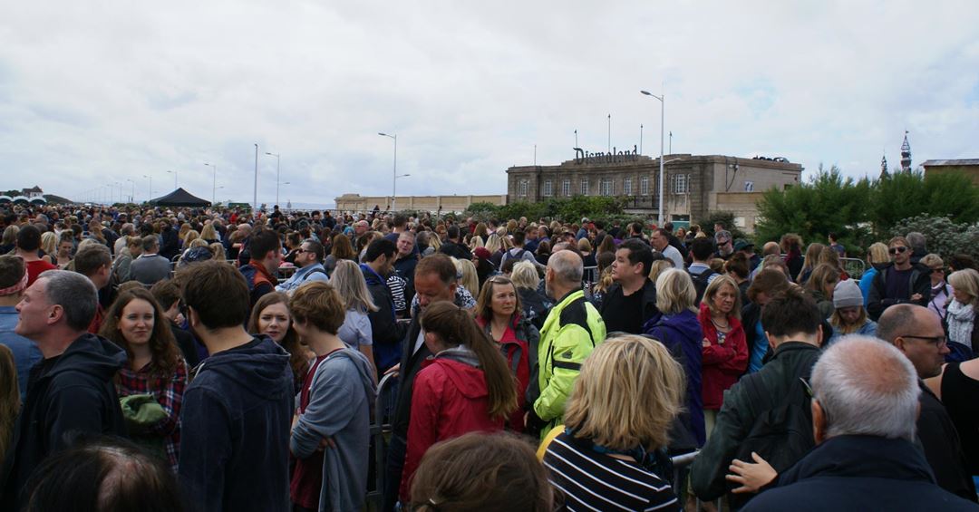 The crowd outside Dismaland (photo: ON THE WIGHT)